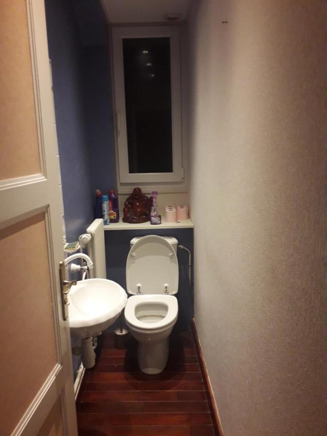 Chambre Meublee Au Coeur De Ville - Chez L'Habitant Ле-Крезо Екстер'єр фото