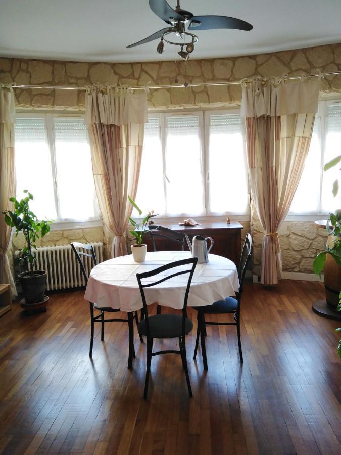 Chambre Meublee Au Coeur De Ville - Chez L'Habitant Ле-Крезо Екстер'єр фото